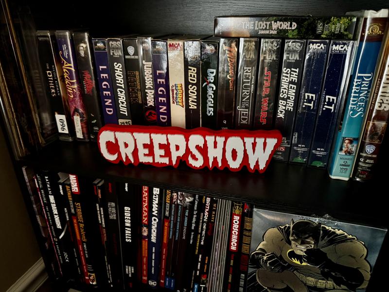 Creepshow Bookshelf Text Display