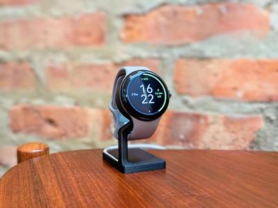Cliff Hanger - Pixel Watch 2 & 3 Charging Stand | Flexible Orientation & Cable Management