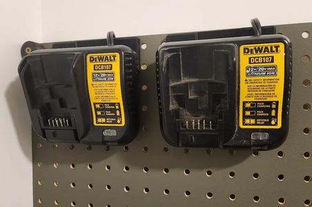 Sy’s Peglock – Dewalt 12-20v Charger DCB107 Pegboard