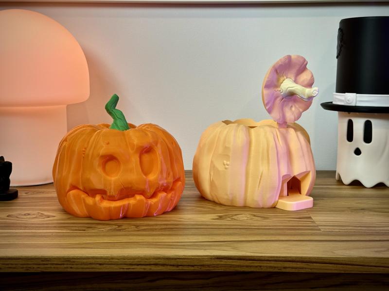 Articulated Pumpkin Bucket