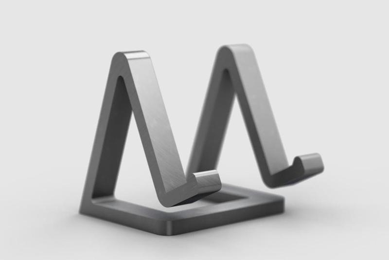 “Freischwinger” – beautiful phone stand