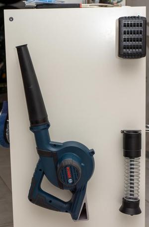 Bosch GBL 18V-120 Wall Mount | Should also work for other Bosch Professional 18V-Tools