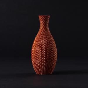 Minimalist Vase with Braided Motif (vase mode)