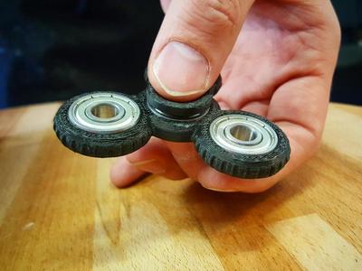 Linear Knurled EDC Tri Spinner with Peg Cap  / Triple Bearing Spinner! 