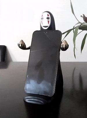 No cell phone holder face