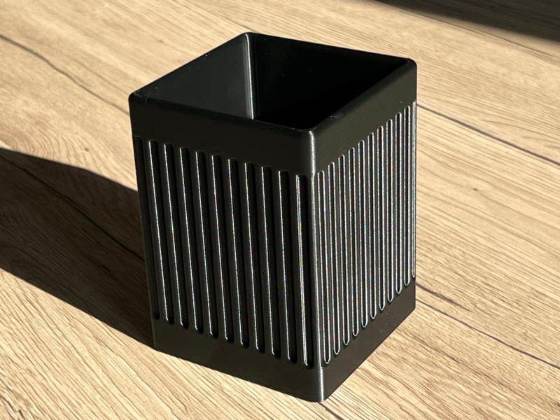 Pen holder