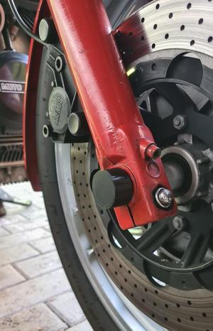 Moto Guzzi Leman Front axle nut cap