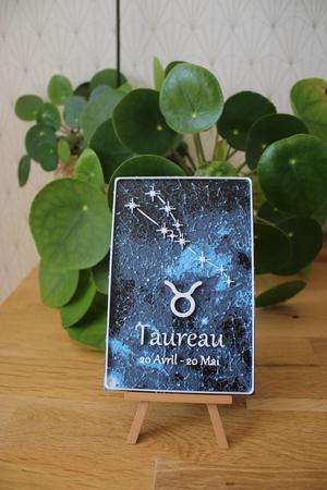 Taurus Astrology Card - English and French Version