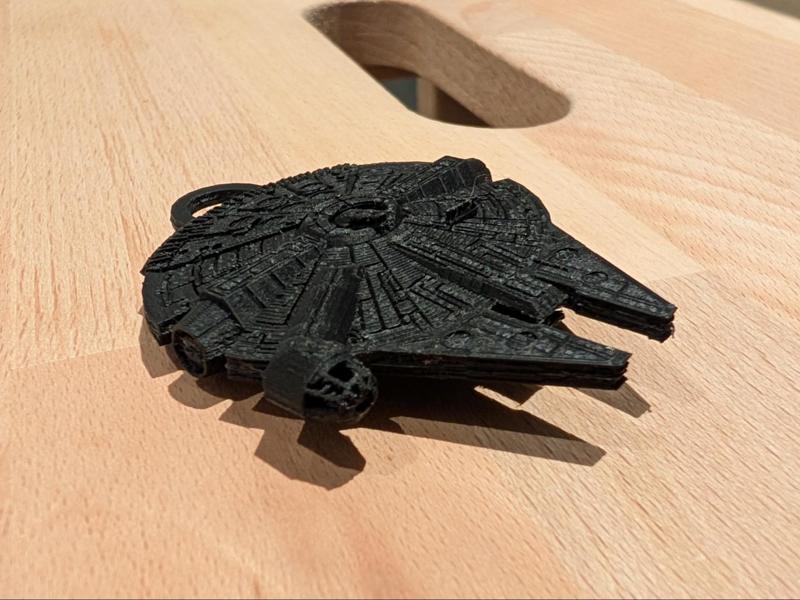 Star Wars Millennium Falcon Keychain