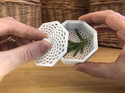 Stackable Herb Dryer - Square Pattern