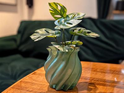 Green Spiral Vase (Vasemode)