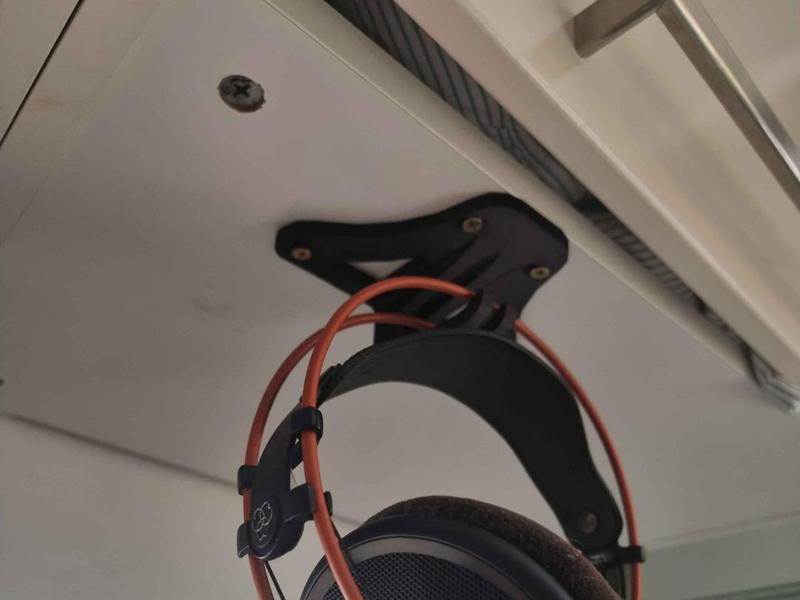 Topside Mounted Headphone Holder