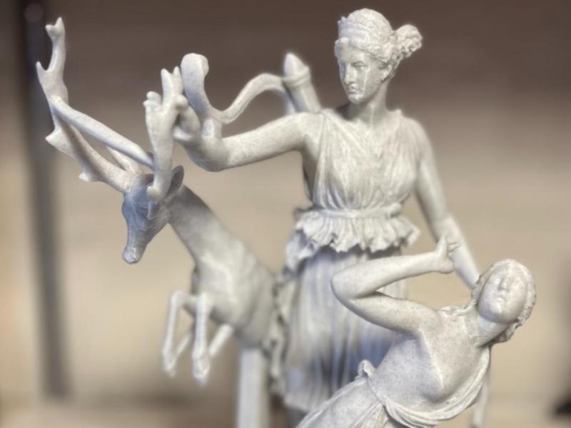 Artemis and Iphigenia - Diana - The Huntress