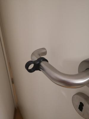 Stopper door handle