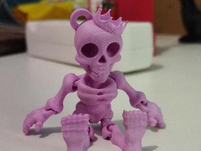Flexi Skeleton with Crown Keychain