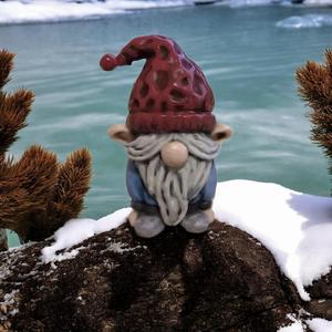 Scandinavian Gnome V6