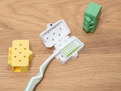 Toothbrush travel case - magnetic lid - only 8g