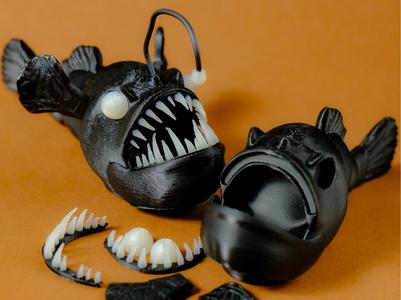 Angler fish - Flexi Articulated Fish