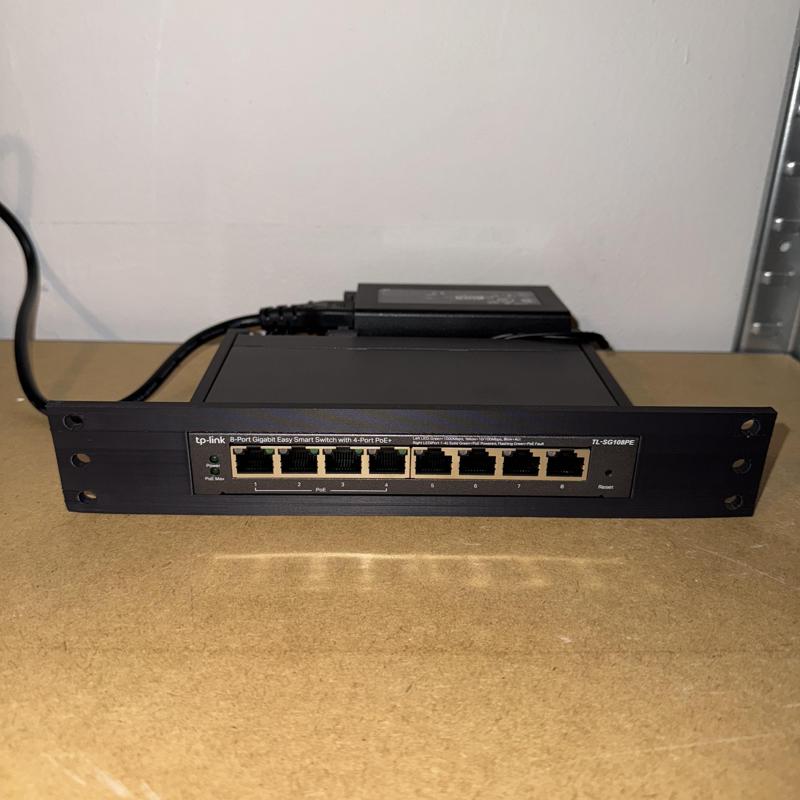 10" Switch Rack Mount (TL-SG108PE)