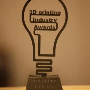 Light bulb trophy