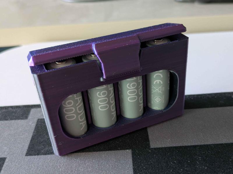AA Battery Box with Lid