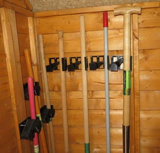 One Hand Tool Rack 18-45MM in one part without assembly for garden, cottage, cellar. Gerätehalter.