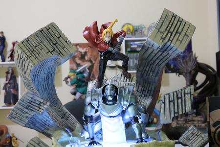 Diorama Fullmetal Alchemist - Edward e Alphonse Elrik