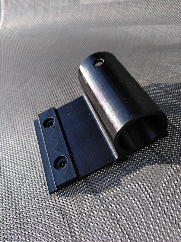Holder for pool brush or landing net / Halter für Pool Bürste oder Kescher