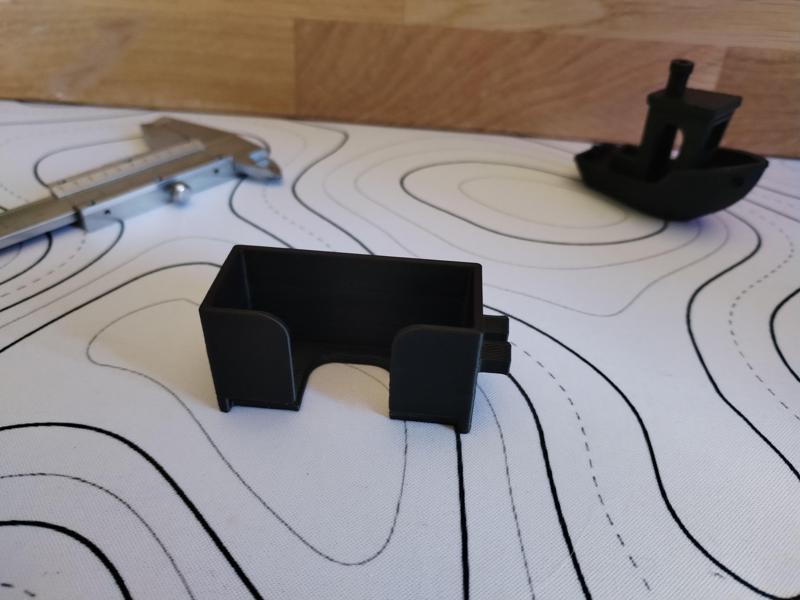 XL plastic blade storage with scraper mount - HSW Socket