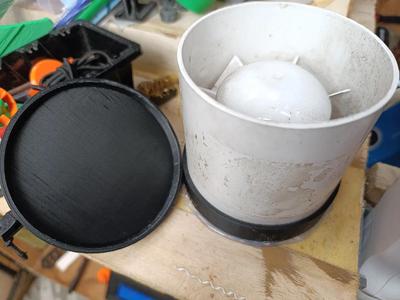 Podstavec a kryt 10cm ventilátoru   