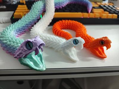 Fanged Viper - Print-in-Place Articulated Version, Head Rotates, Jaw Opens