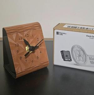 kit 011 desk clock live hinge 