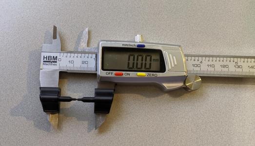 Calipers outside groove measuring tips