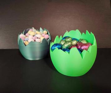 Cracked Easter Egg Candy Bowl / Dish