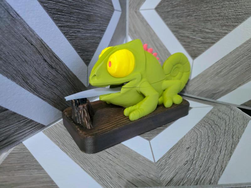 Chameleon tape dispenser