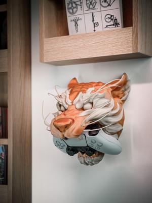 Tiger Controller Stand – Creature Series #4
