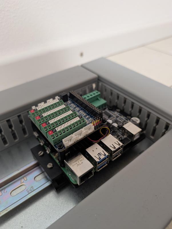 Raspberry Pi & M-BUS Din Rail Holder