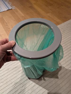 Litter bag clamp / handle