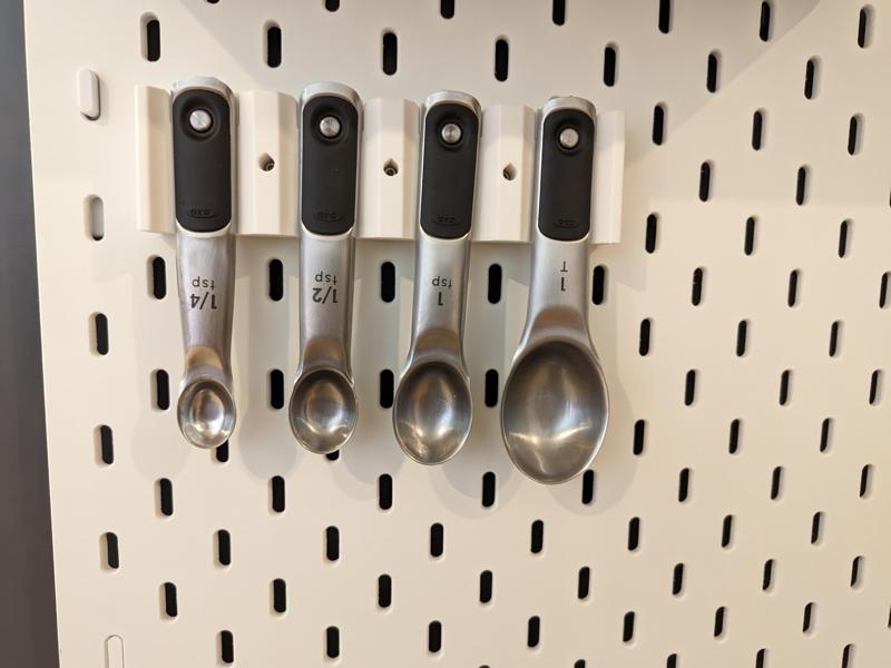 Magnetic Skadis OXO serving spoon holder (T-nuts mount)