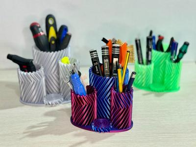 Helical gear organizer vase mode