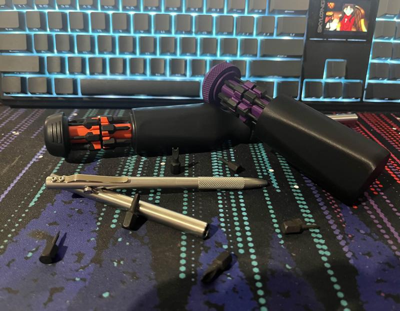 Best screwdriver bit holder (LTT Inspired)