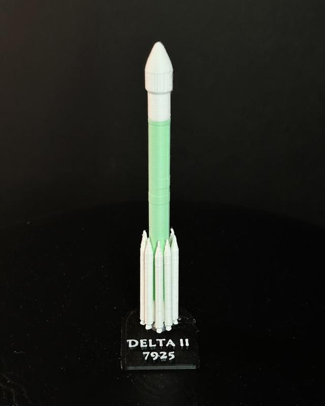 Delta II 7925, 1:220 Scale