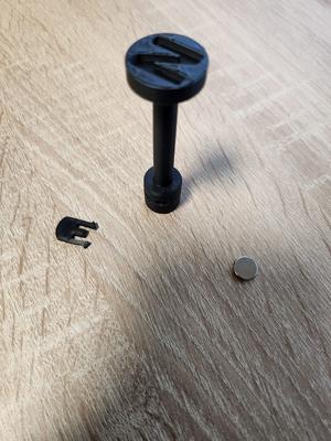 Magnet Polarity Identifier