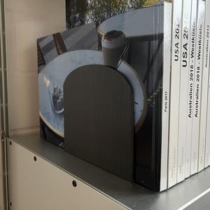 simple Bookend / Book holder