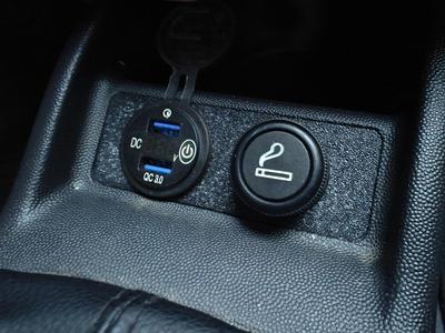 Opel/Vauxhall Corsa C Cigarette + USB + Voltmeter Socket
