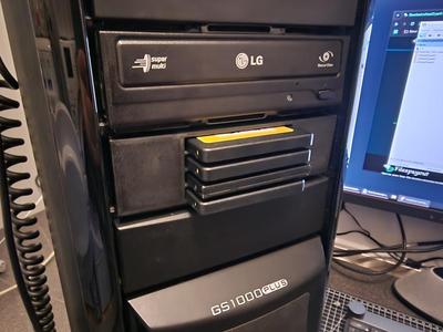 SSD 5.25" front panel hot swap bay