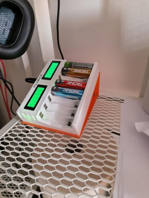 8 bay battery charger holder (screw holes for Ikea Baggebo)