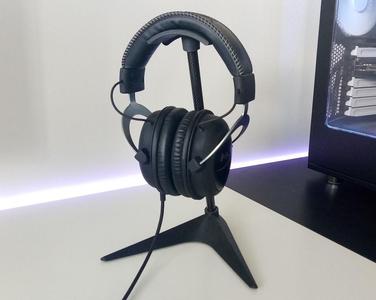 Headphone Holder
