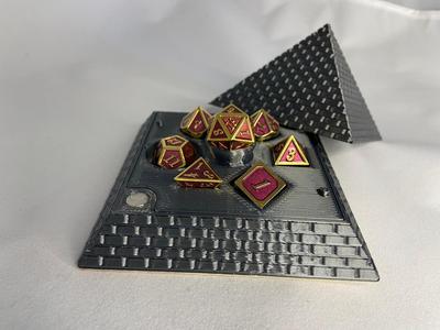 Pyramid Dice Box